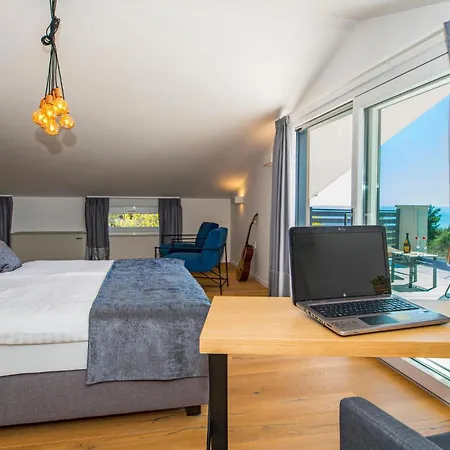 Holiday home Gorgeous In With House Sea View