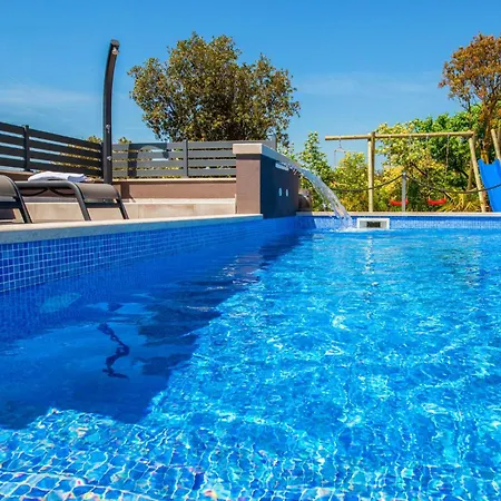 Gorgeous In With House Sea View Holiday home Koromacno