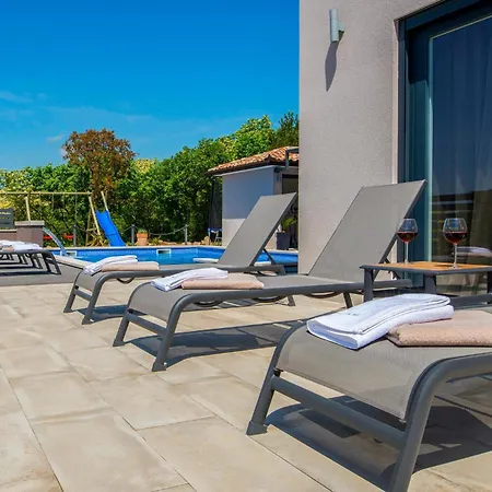 Holiday home Gorgeous In With House Sea View Koromacno
