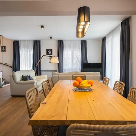 Holiday home Gorgeous In With House Sea View Koromacno