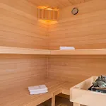بيت للعطل Front In With Sauna *