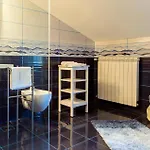 Front In With Sauna بيت للعطل *
