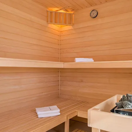Ferienhaus Front In With Sauna *